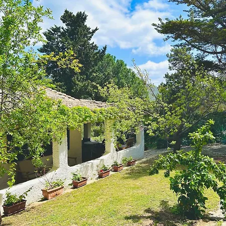 Stella, With Garden, Five Minutes From The Holiday home