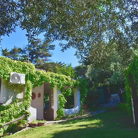 Stella, With Garden, Five Minutes From The Holiday home Torre delle Stelle