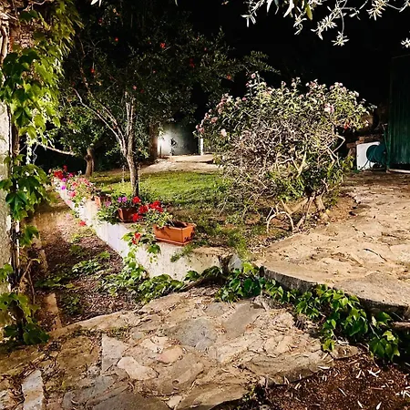 Stella, With Garden, Five Minutes From The Holiday home Torre delle Stelle