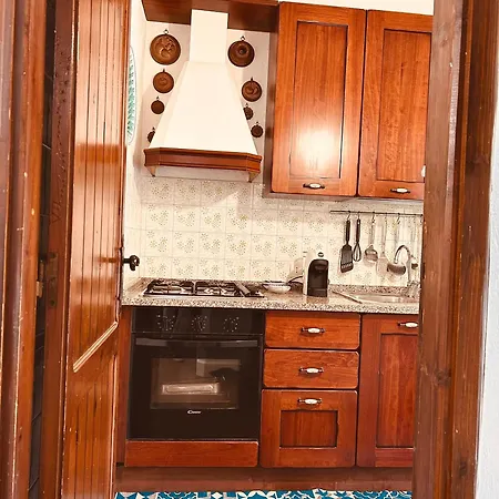 Holiday home Stella, With Garden, Five Minutes From The Torre delle Stelle