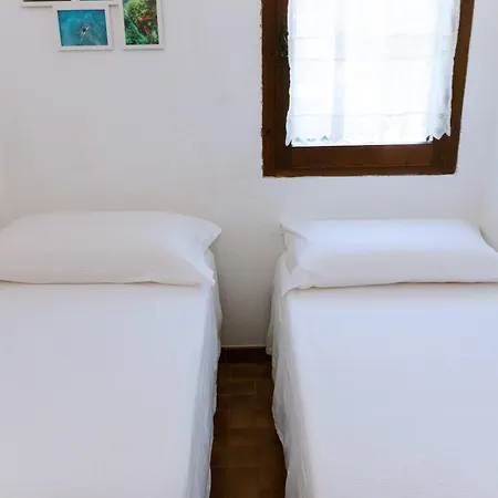 Stella, With Garden, Five Minutes From The Σπίτι διακοπών