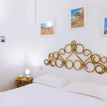 Semesterbostad Stella, With Garden, Five Minutes From The Torre delle Stelle