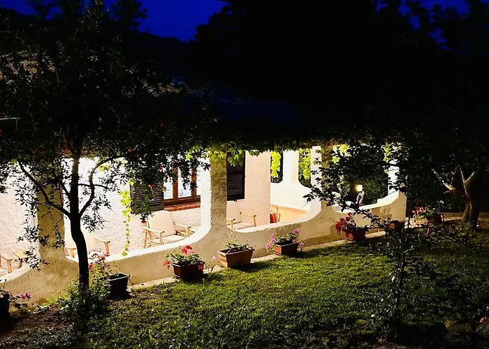 Stella, With Garden, Five Minutes From The *